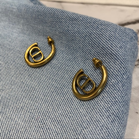 Dior Jewelry - 🔅Dior 'CD' Hoop Earrings!🔆